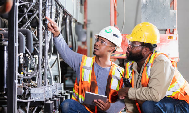 Best Affordable Electrician  in Peralta, NM